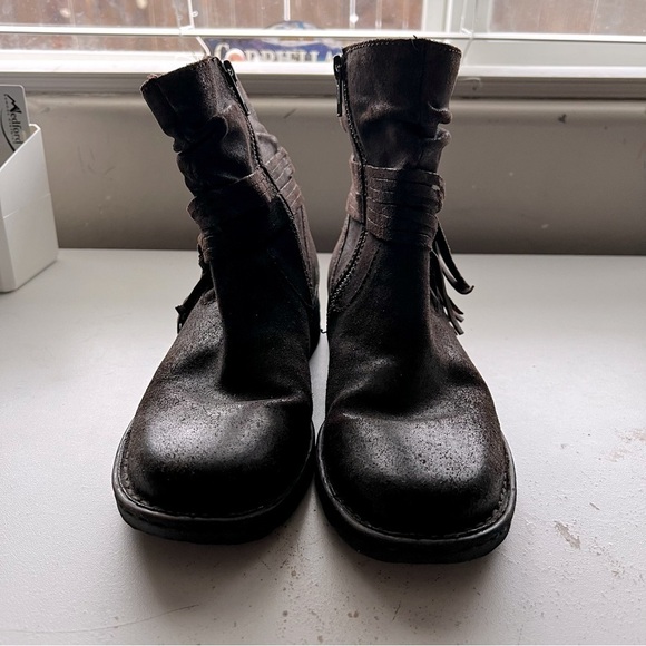 Born Amarena Brown Cross Distressed Strappy Fringe Boots - Picture 2 of 8